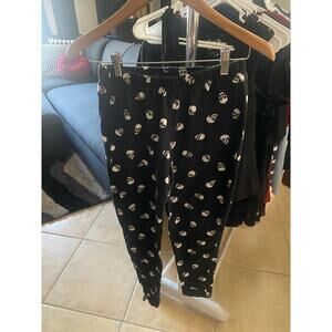 Midnight hour skull leggings.